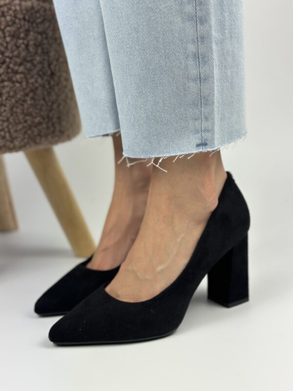 Czarne Zamszowe Czółenka Asmantii Black