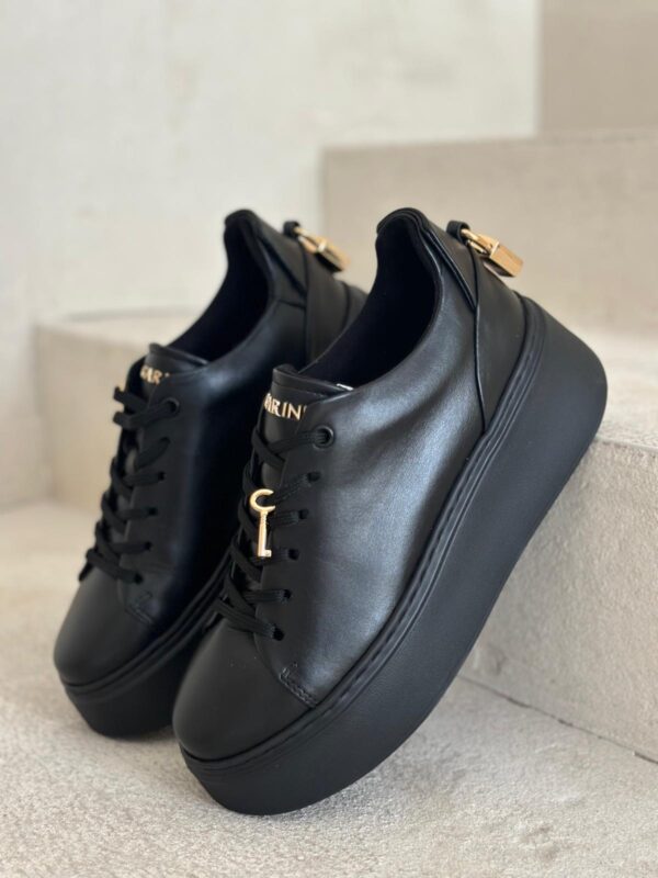 Wygodne Sneakersy Carinii B9580 Skóra Naturalna