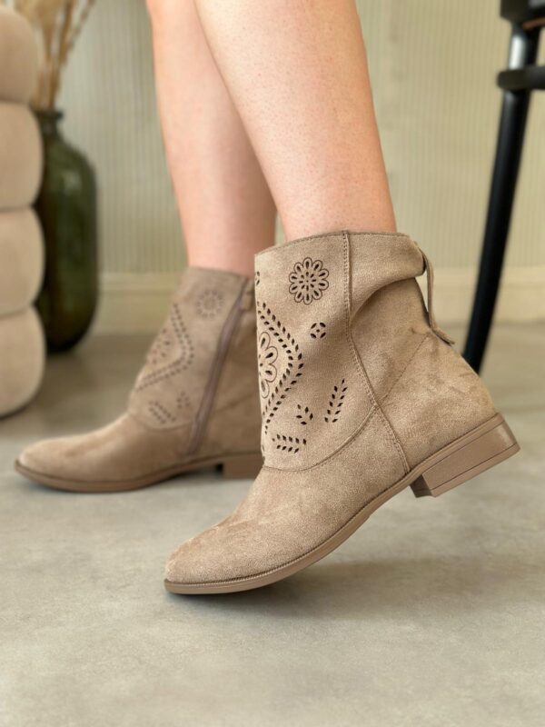 Ażurowe Botki Niskie Na Podeszwie Irentte Beige