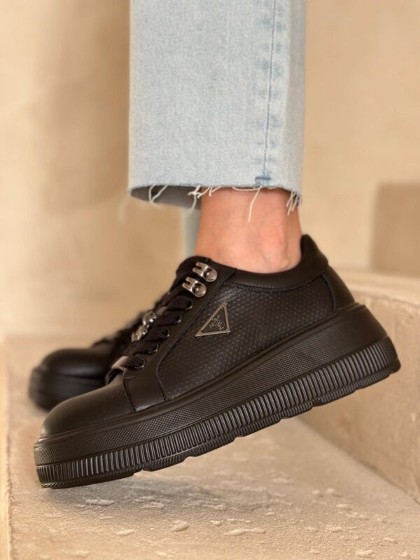 Sneakersy Na Podeszwie Mira Black Skóra Naturalna