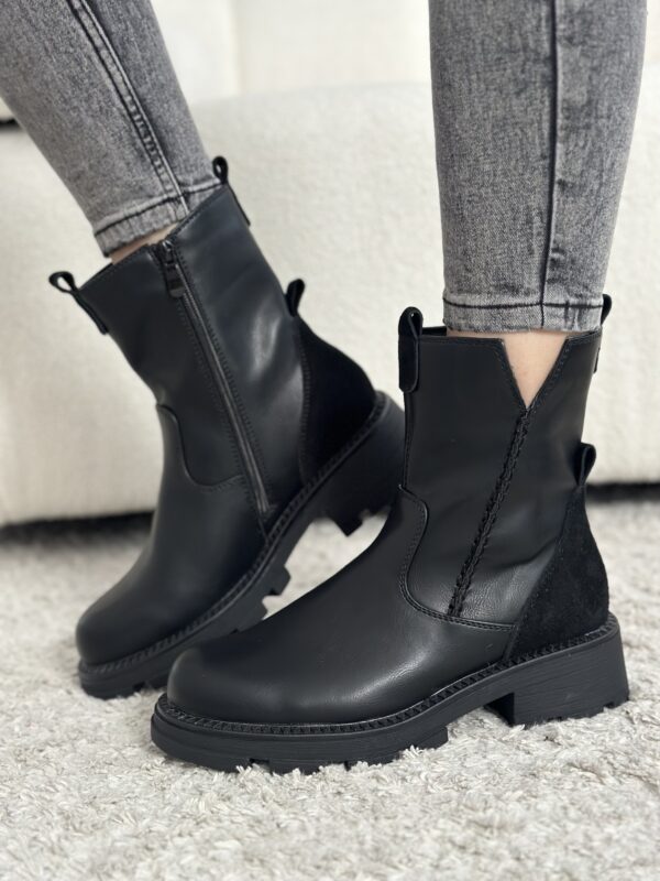 Czarne wysokie botki na platformie Edida