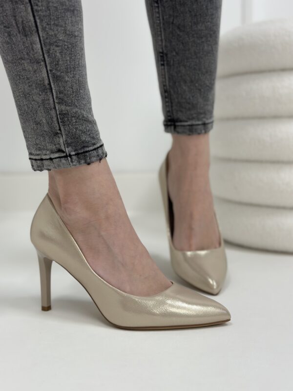 Czółenka damskie szpilki złote Sergio Leone